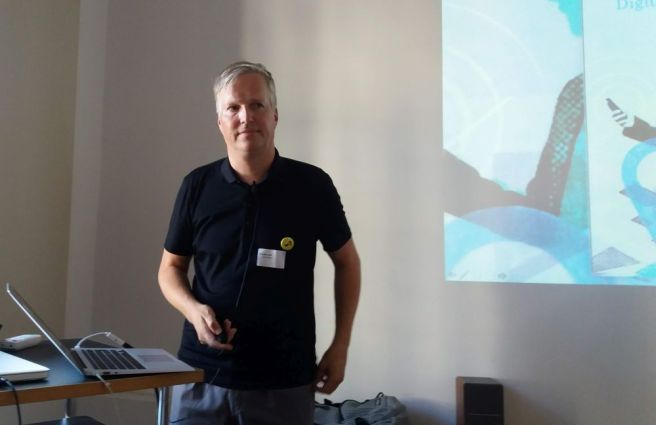 Redner vor seiner Präsentation